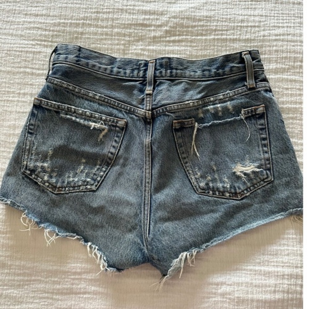 AGOLDE Parker Vintage Cut Off Distressed Denim Shorts in Swapmeet - Size 25 - Picture 6 of 8